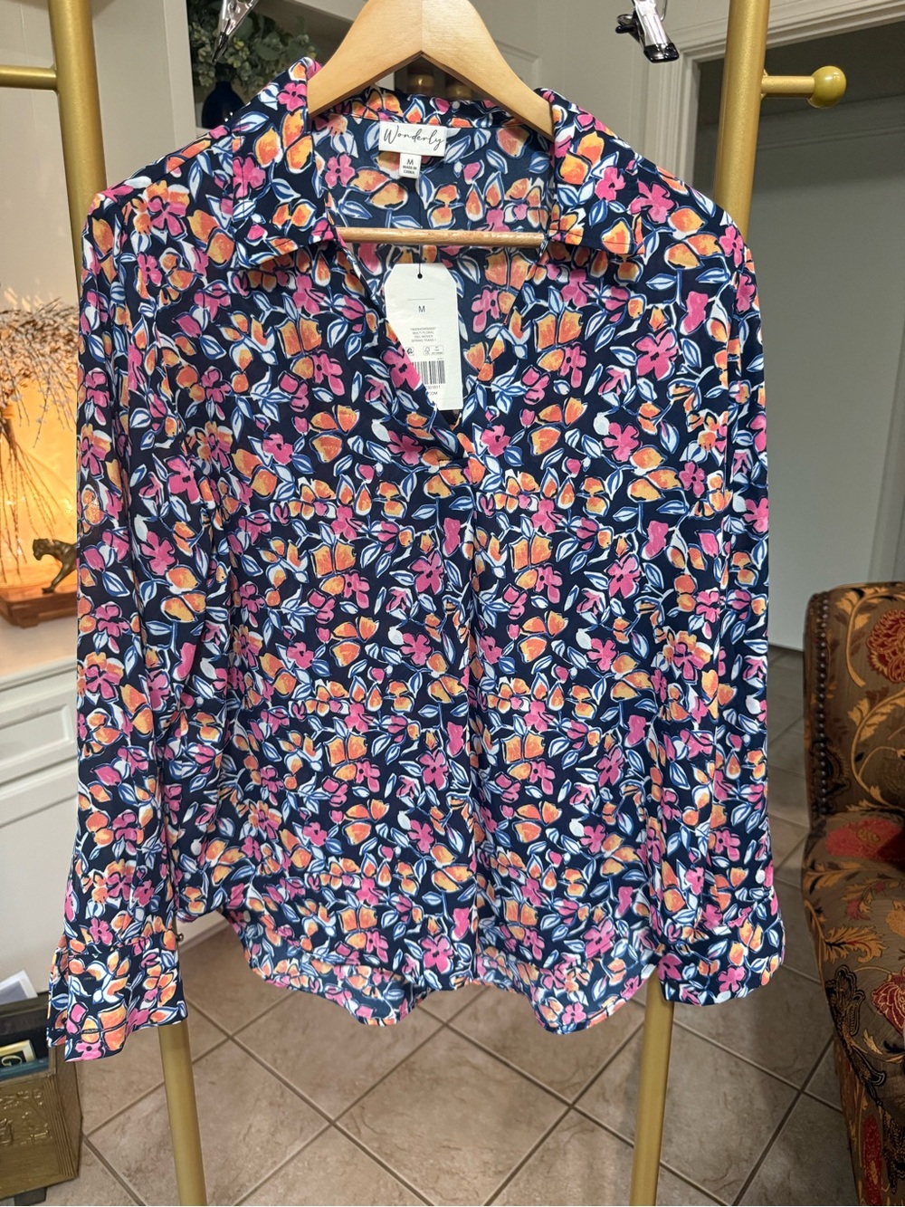 NWT Wonderly Floral Button Front Blouse Top Medium Pink Navy